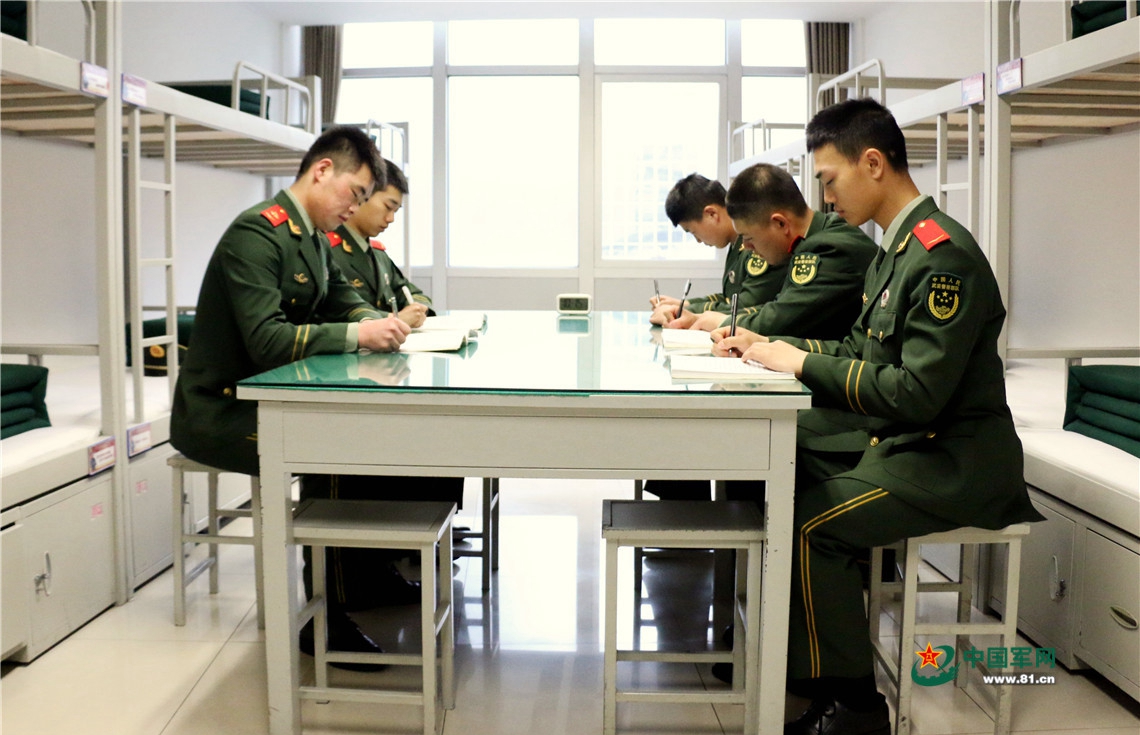 探秘軍校生活:一場關于中國人民武裝警察部隊學校怎么樣的深度對話