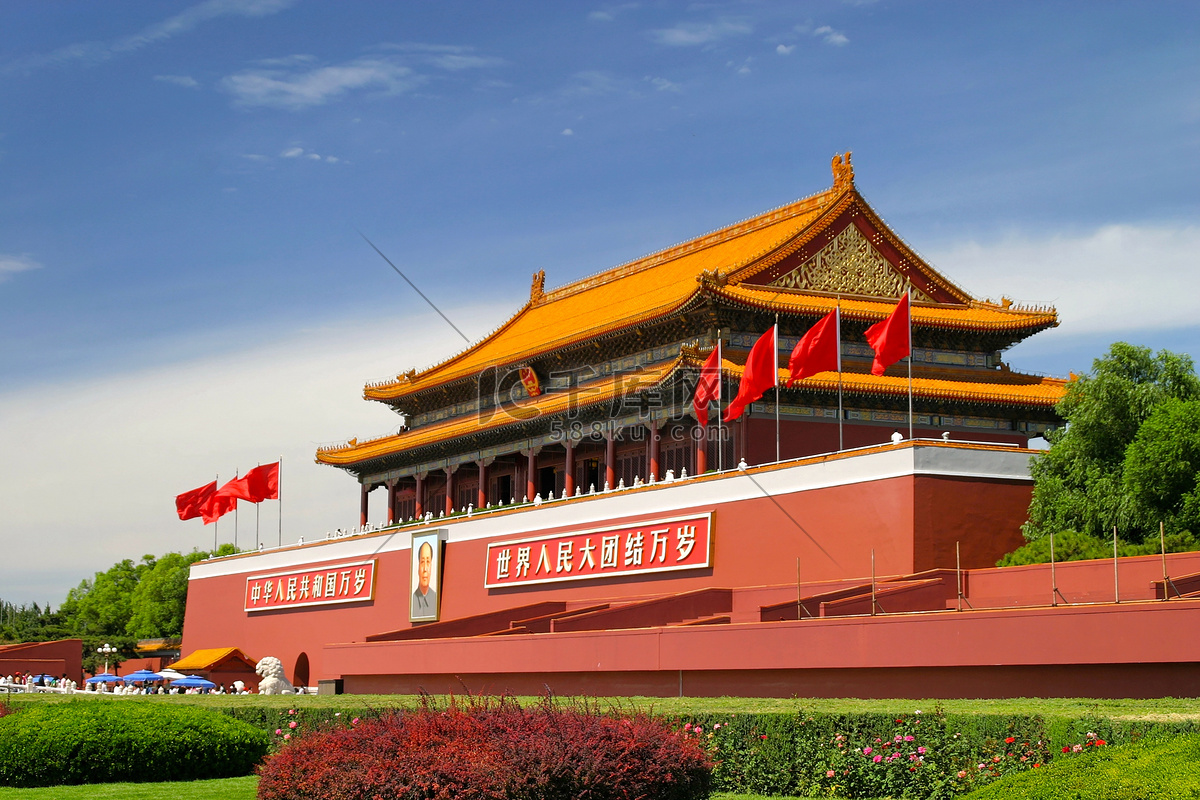 天安門拂曉奇遇：一場關于中國人民解放軍儀仗隊升國旗的儀式的深度對話