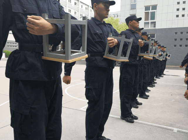 夏夜迷霧中的警校抉擇：一窺2022警校錄取分數線的軌跡
