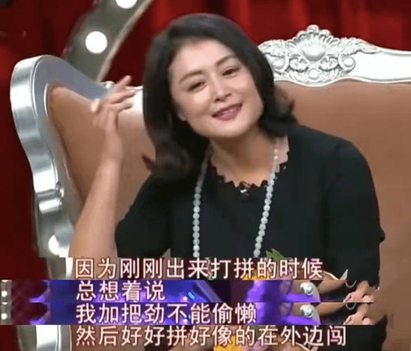 邊境小鎮的茶館對話：探尋“于月仙家是哪一位”的精神版圖