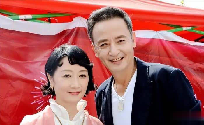 深度剖析：陸毅究竟喜歡田海蓉還是鮑蕾？揭秘娛樂(lè)圈模范夫妻的真摯情感