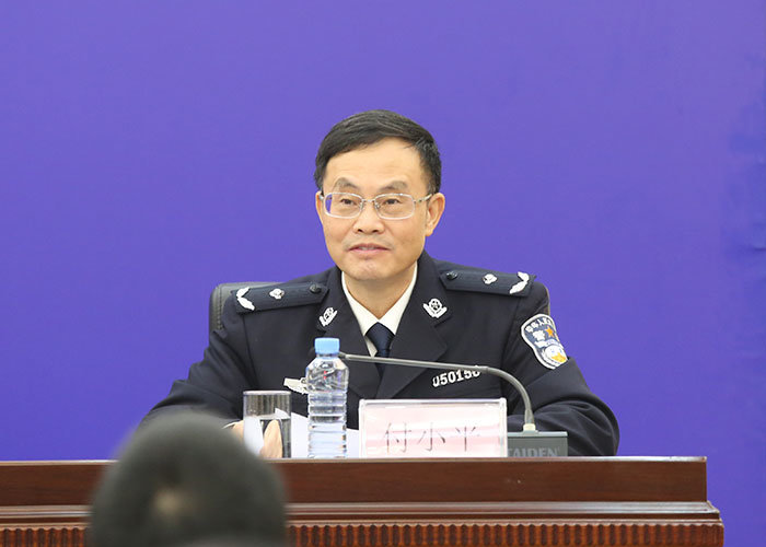 時(shí)光的印記:女生從警校出來都干嘛了?一場跨越邊界的對(duì)話